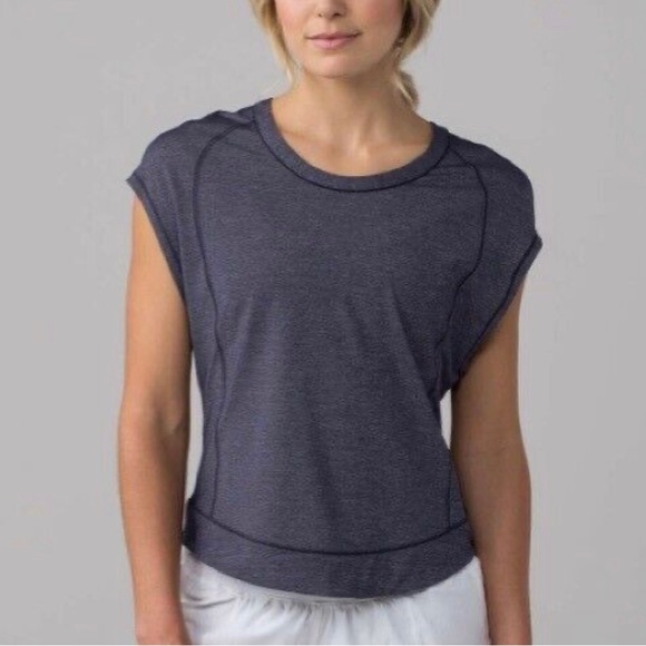 lululemon athletica Tops - LULULEMON PACE PERFECT SHORT SLEEVE TEE HEATHERED.SIZE 10